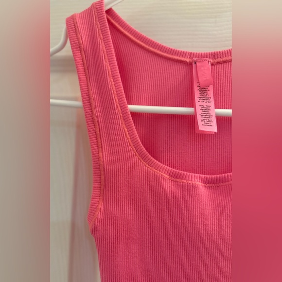 Skims Sugar Pink Cotton Rib Scoop Neck Crop Tank Top size XXS - Picture 6 of 12